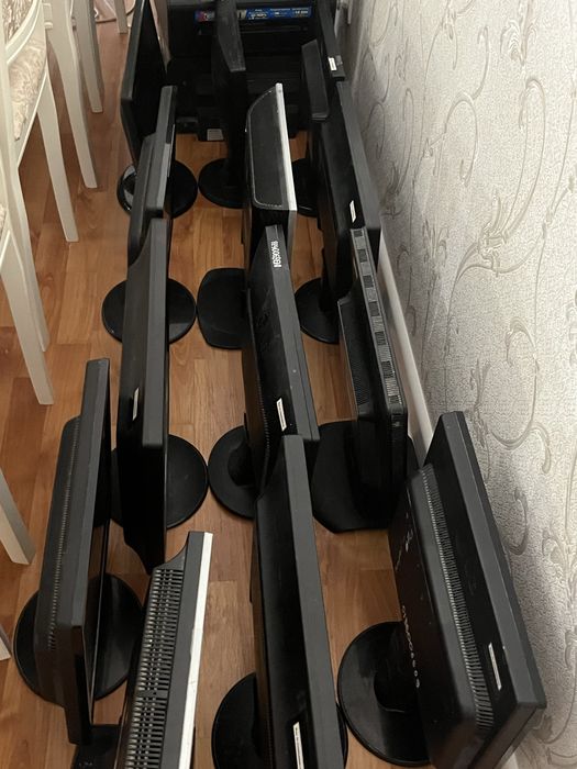 Мониторы продам срочно