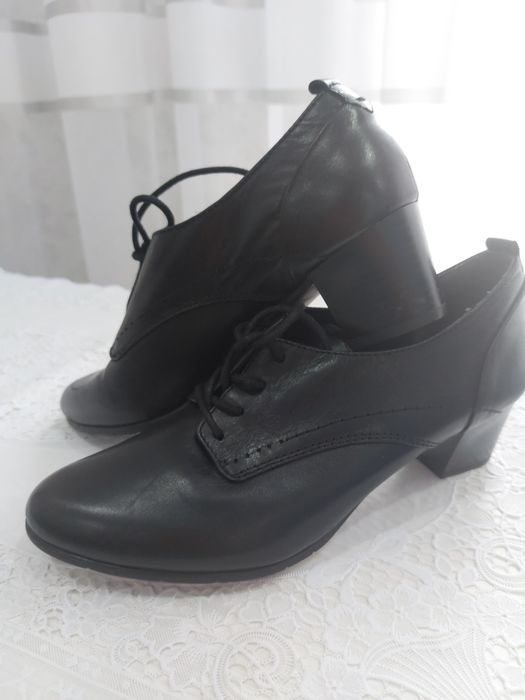 Женская обувь,  в чёрном цвете