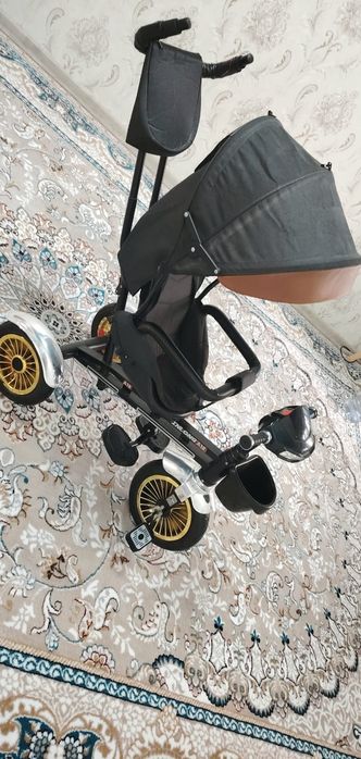 Трехколесный велосипед