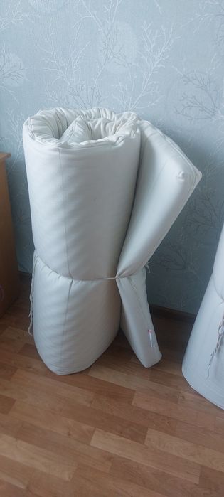 Продам матрас в хорошем состоянии