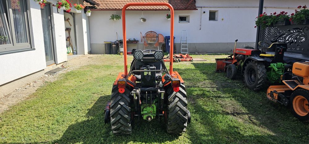 Vand tractoras agria 4800 
Motor si ambreaj noi
Cauciucuri noi
Stare f
