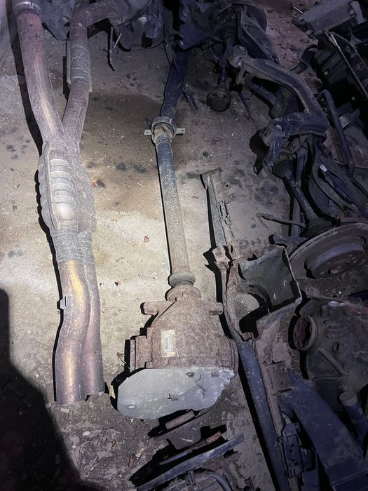 кардан и диференциал от е92 335 и ръчкни скорости е90 е93 n54 БМВ bmw