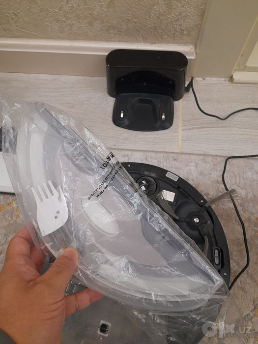 Продаётся робот-пылесос Xiaomi Robot Vacuum E5 (б/у)
