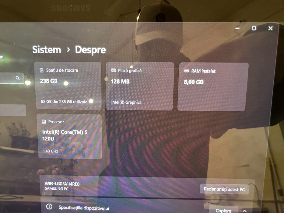 Laptop Samsung book 4 360 i5 8GB ram 256GB windows 11 home