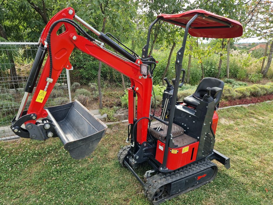 Vand miniexcavator 1.2T  Macao Joistikuri 50 ore, diesel.