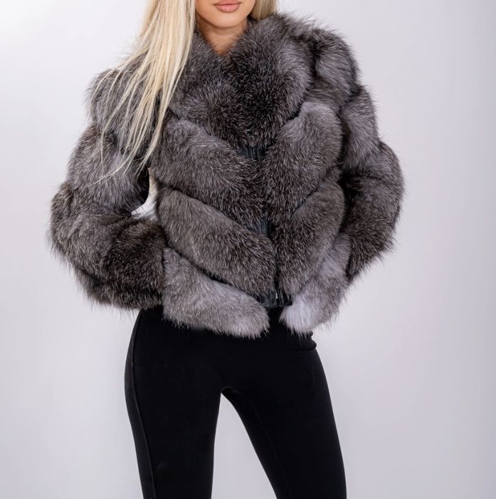 Haina din blana naturala de vulpe