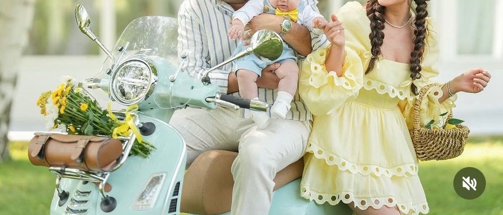 Официална жълта рокля