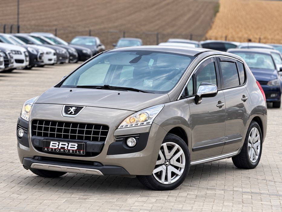 • Peugeot 3008 2012 Hybrid 4x4 / Automat /  • Parc Auto • RATE • Garanție •