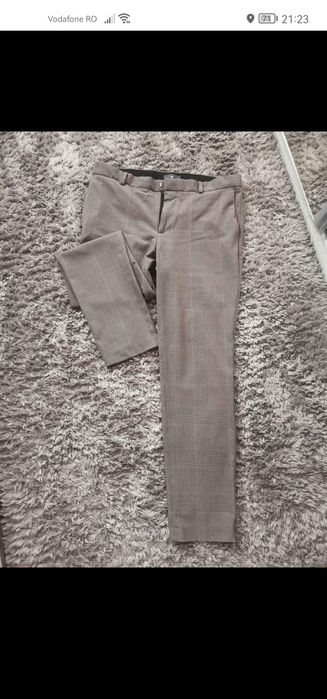 Se vand Pantaloni H&M
