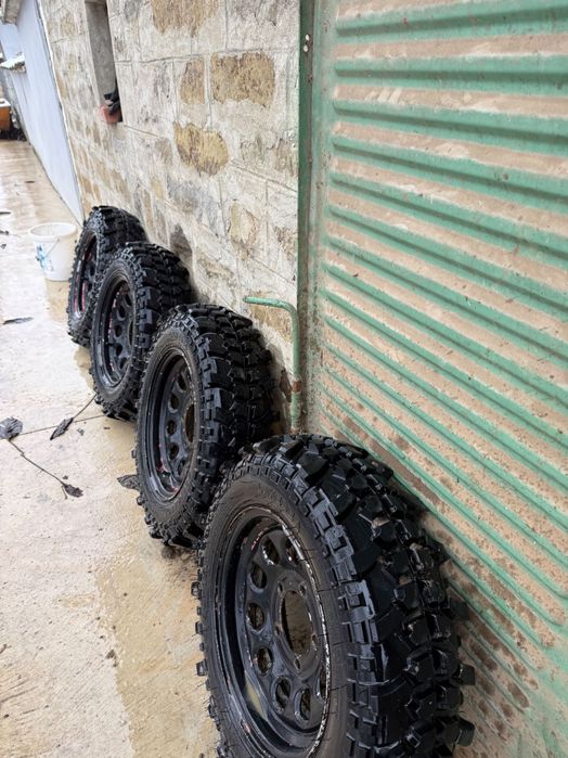 Офроад гуми 195/80/15