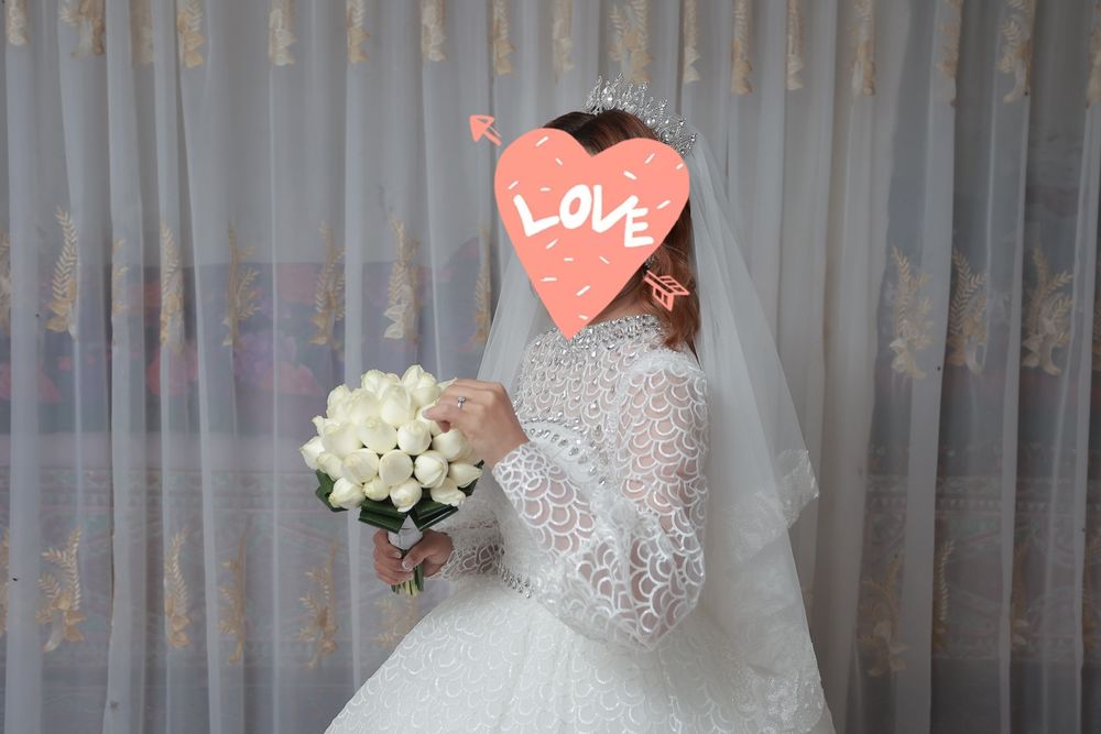 Светодиодный келин либоси. Surochna sotiladi sotiladi