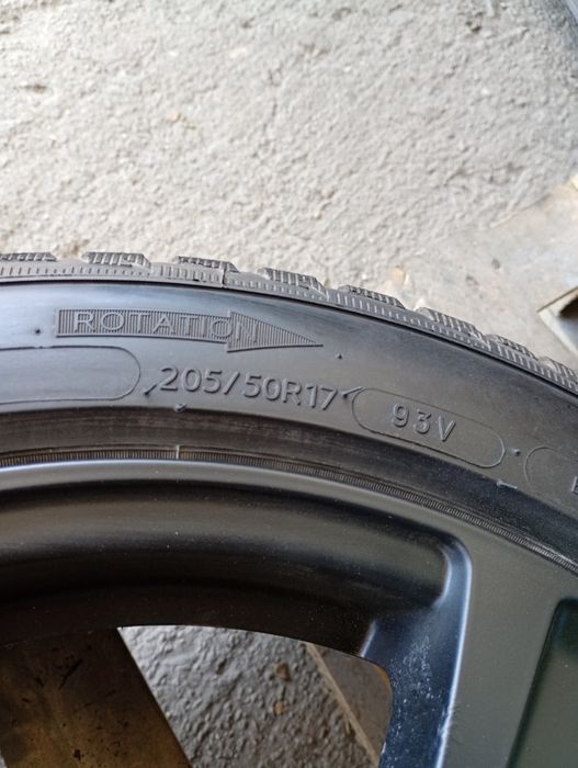 Motec 17-5x112 ET37 7j  Шкода Октавия