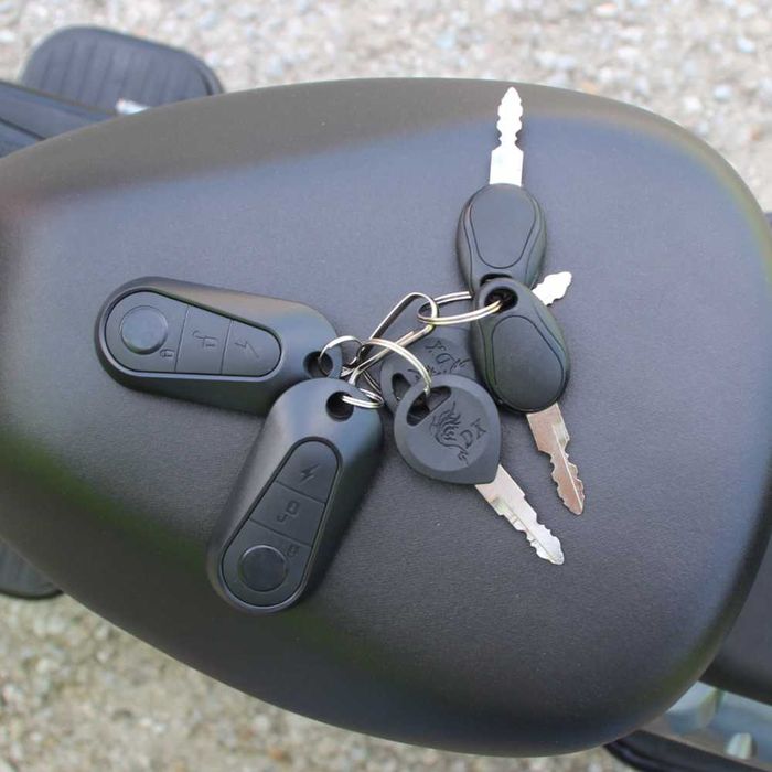 Ел.скутер – велосипед MaxMotors със 16″ гуми, 750W, 48V/20Ah GRAY