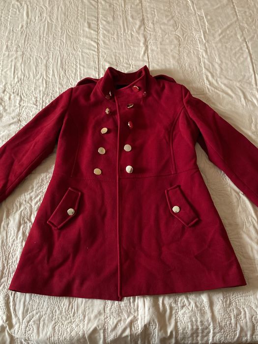 Дамски червен балтон