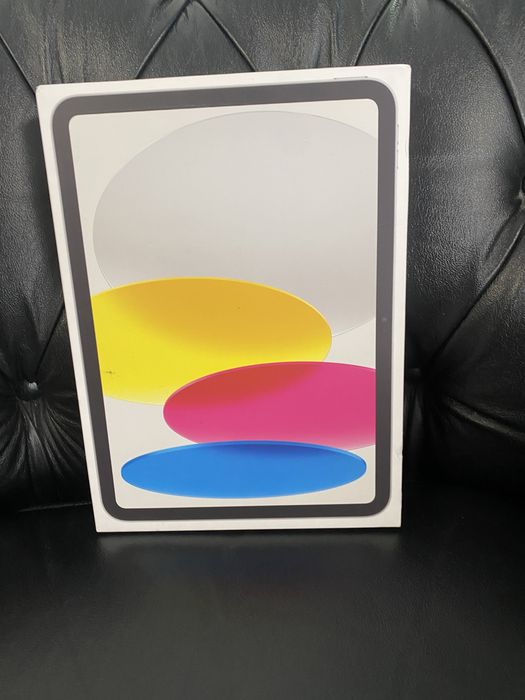 iPad 10.9-Inch / 10th Gen / 256 GB / Silver