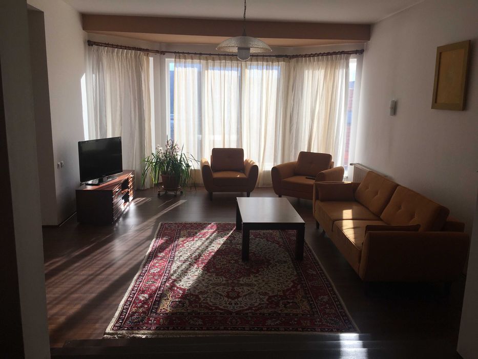 Vind casa  cu teren 355mp , in loc. Baciu