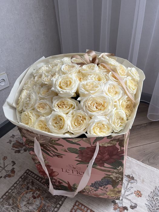 Цветы розы свежие