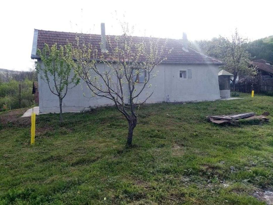 Casă de vânzare la munte