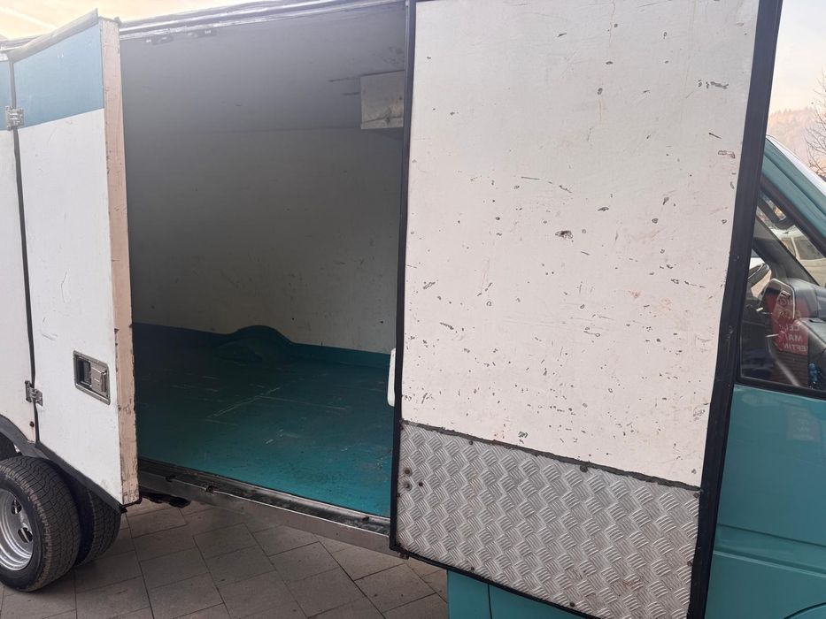Mercedes-Benz Frigo 3.5T – GATA DE MUNCĂ! DOAR 4350€ NEGOCIABIL