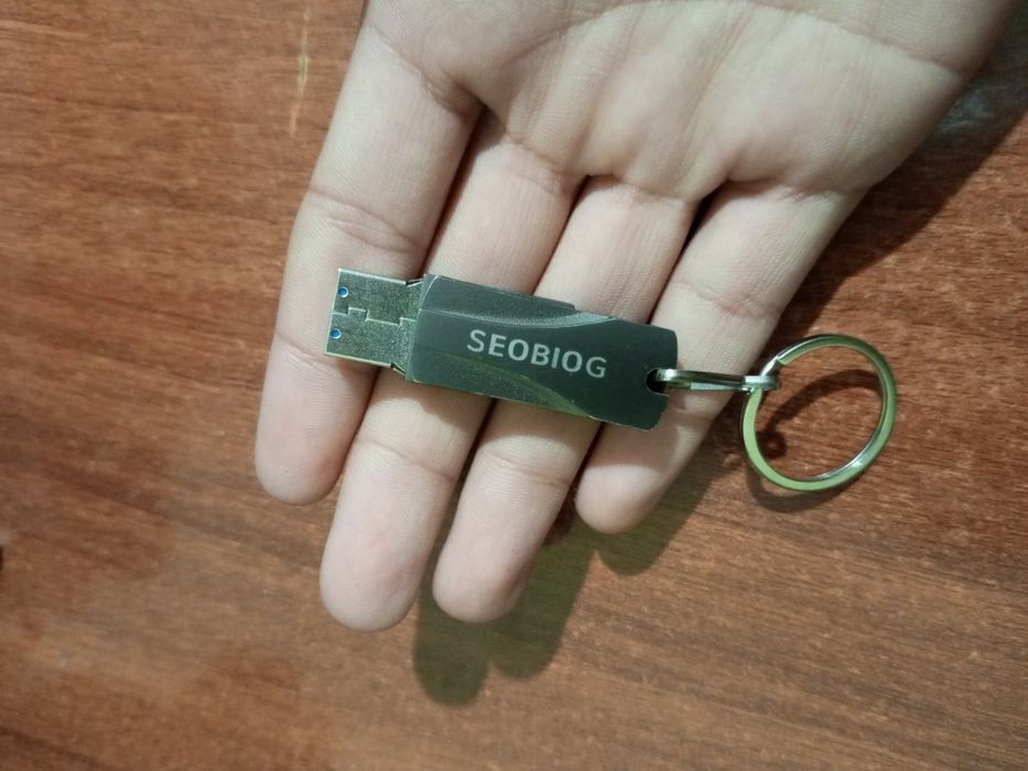 SEOBIOG fleshka sotiladi 1TB xotirasi