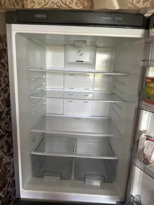 Продам холодильник