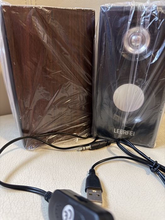 Boxe multimedia din lemn - noi sigilate