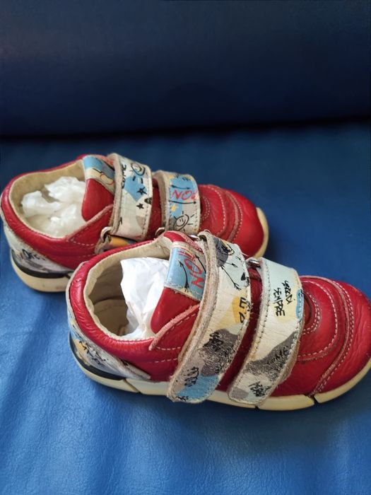 Adidasi Ariana marimea 23
