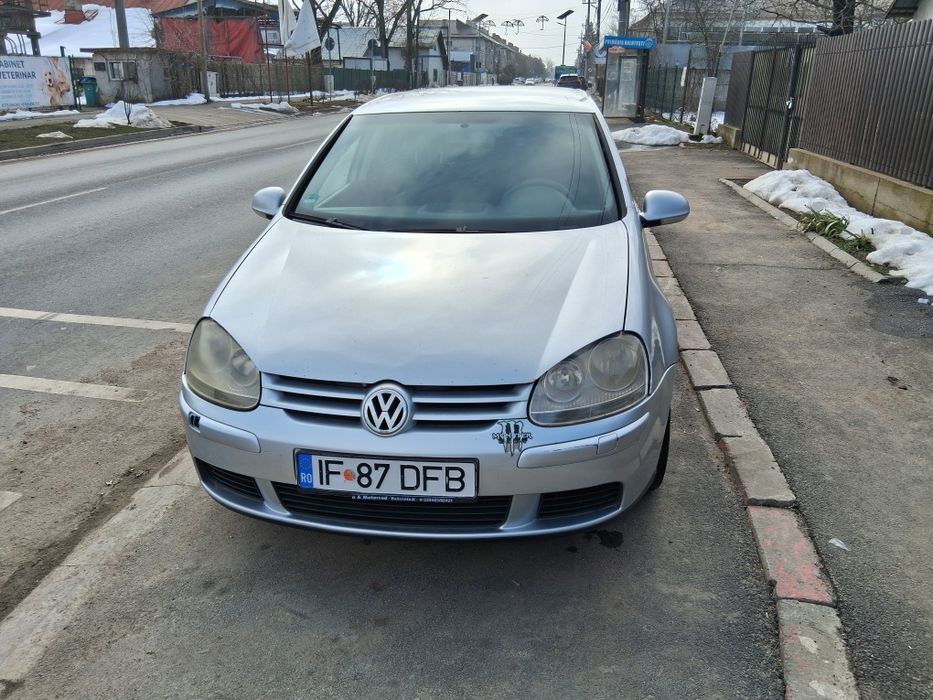 De vânzare WOLKZWAGEN golf 5 1.4 mpi  benz