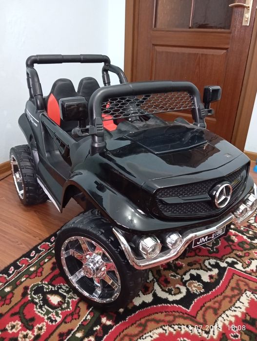 Продам детскую машину