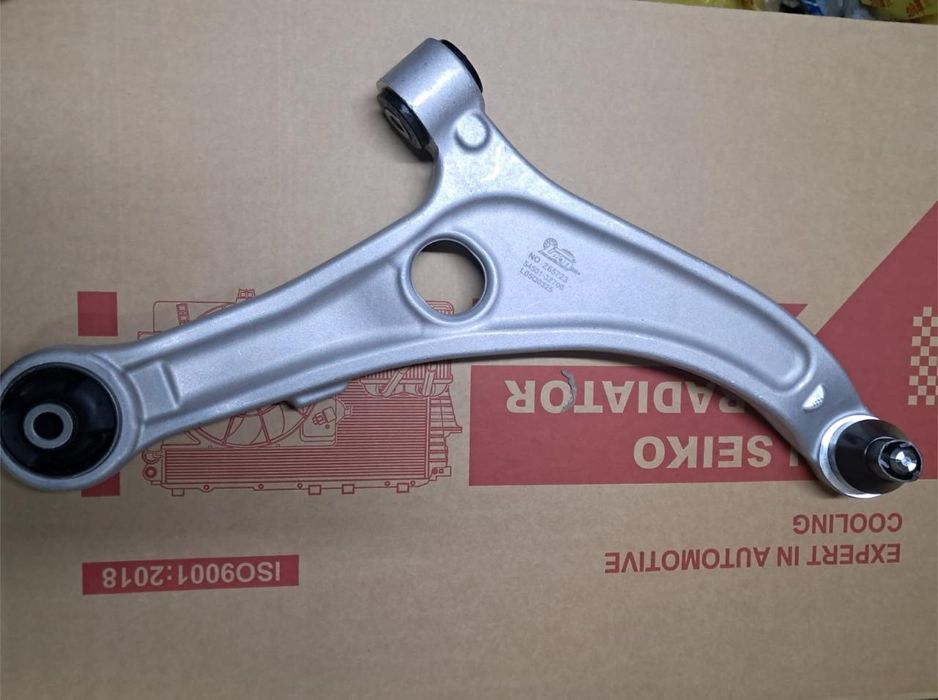 Рычаг передний левый правый Kia Optima