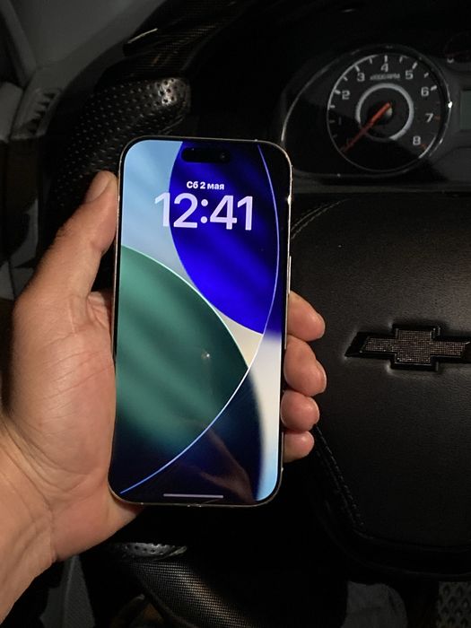 iPhone 16 pro sotiladi