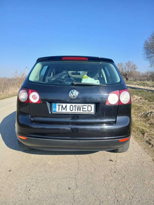 Proprietar in acte vand  VW Golf 5 plus 1,4 MPI