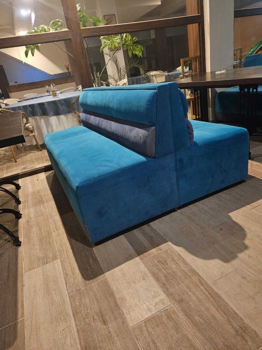 Canapele Modulare și Fotolii Personalizate