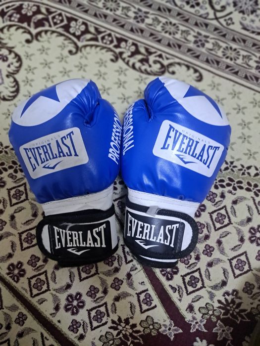 Boks  perchatki.