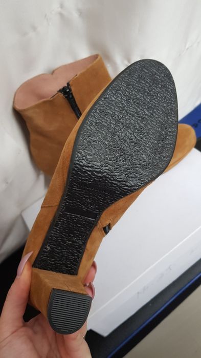 Botine piele intoarsa  39