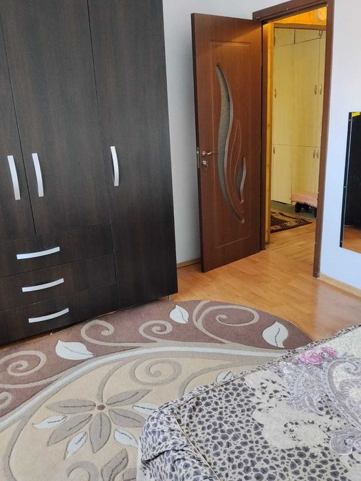 Vand sau schimb cu casa , apartament cu 2 camere !!!