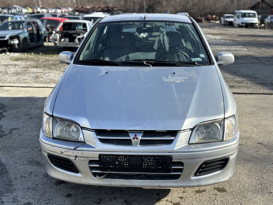 Mitsubishi Space Star  На части Мицубиши Спейс