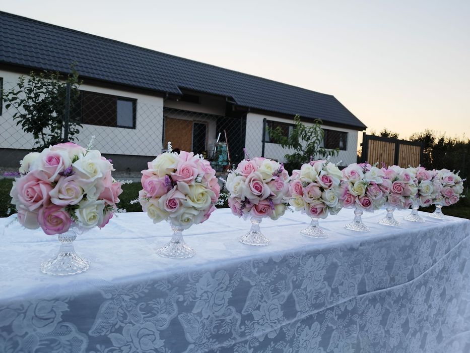 Aranjamente flori artificiale evenimente