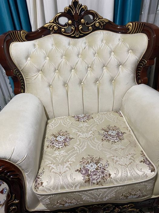 Продам диван  с кресло