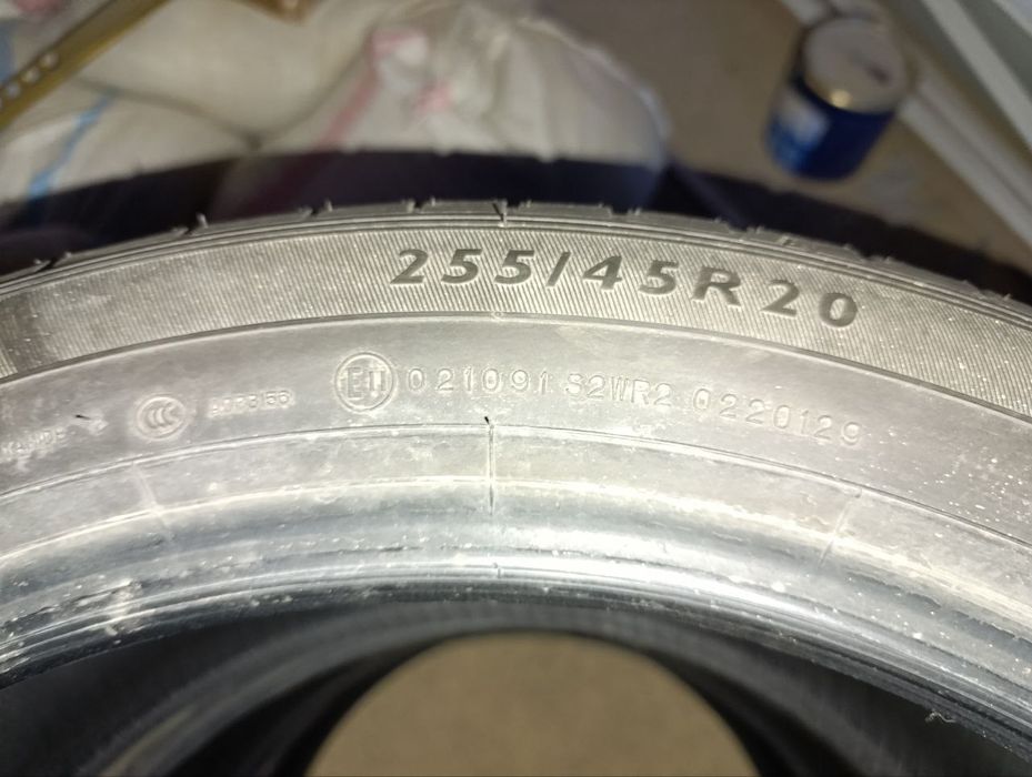 Автошины  255/45 R20