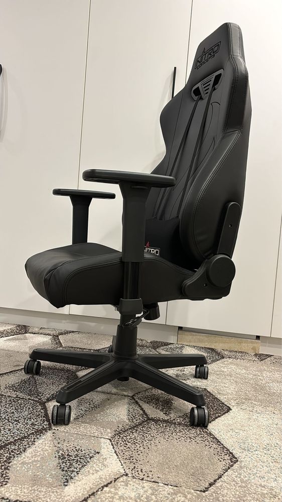 Scaun Gaming Nitro Concepts S300 impecabil Cluj Napoca OLX.ro
