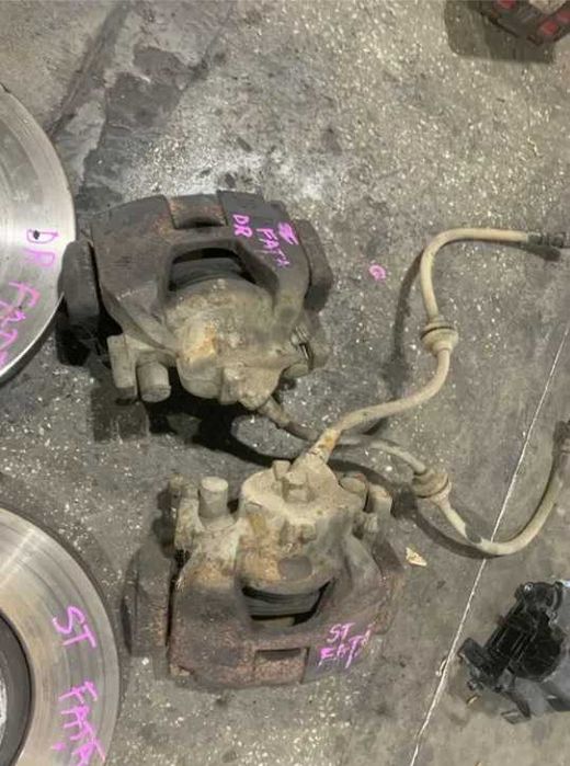 Etrier frana stanga /dreapta Renault Scenic 3/Renault grand scenic 3