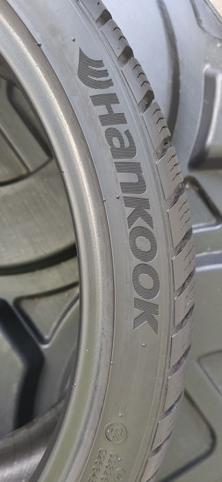 2 anvelope 235 35 19 hankook iarna 2018 7mm