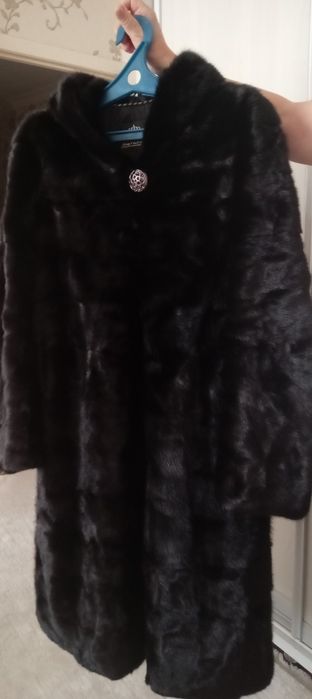 Продаётся норковая шуба