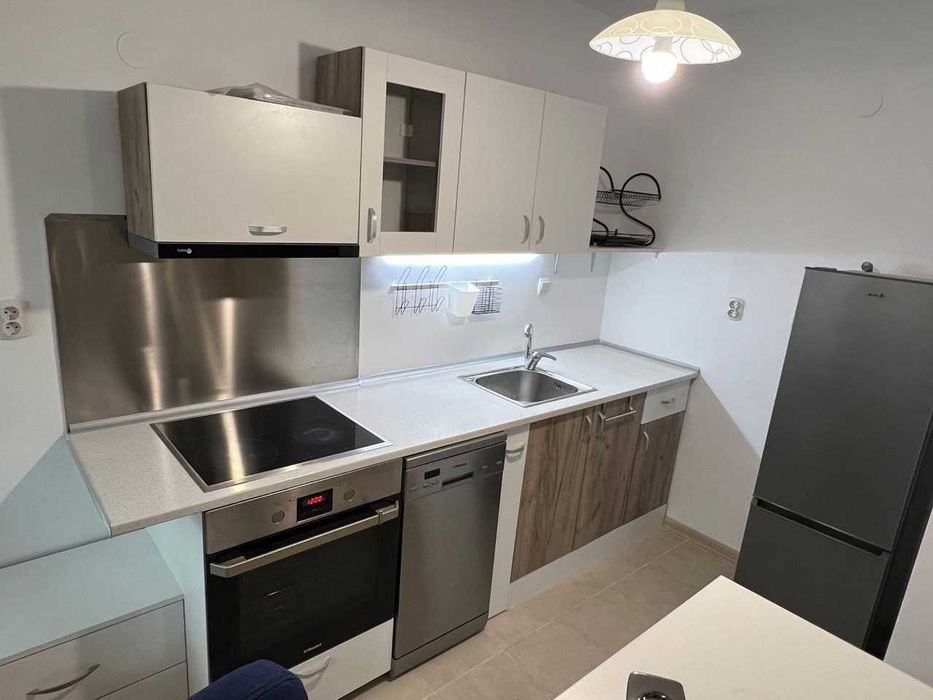 Продава се Двустаен апартамент в Пловдив, Център - 68 кв.м за 2045 €/кв.м - Снимка #3