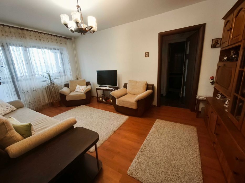 Apartament 3 camere, semidecomandat, zona Piata Iancului