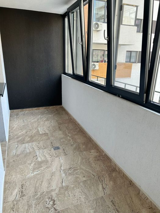 Închiriez garsonieră in complexul 81Residence ,decomandată langa metrou Berceni (M2)