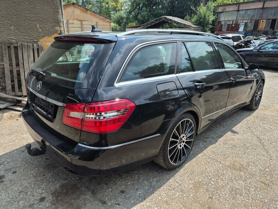 Mercedes W212 E350CDI 265кс 4Matic Distronic теглич ксенон автоматик комби НА ЧАСТИ!
