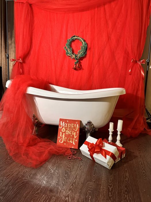 Продам елки и новогодний реквизит