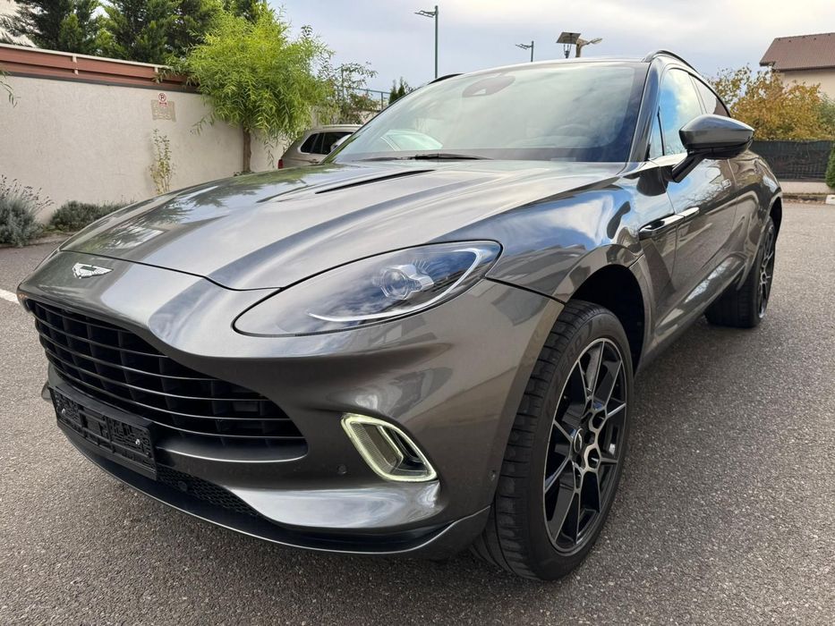 ASTON MARTIN DBX 2021 — imagine 4